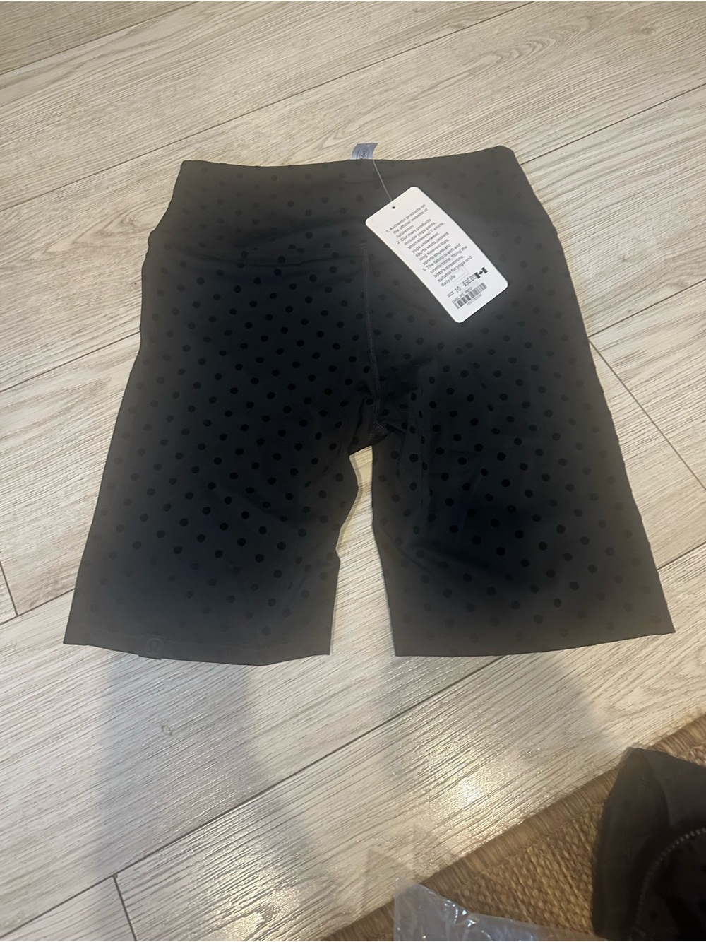 Lululemon Black Polka Dot Jacket & Short Set 10 - Picture 3 of 5